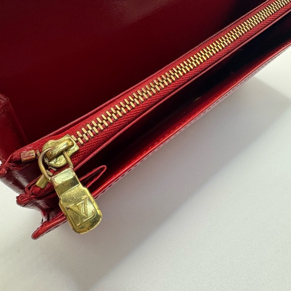 Louis Vuitton Epi Hello Kitty Wallet - Picture 6 of 8